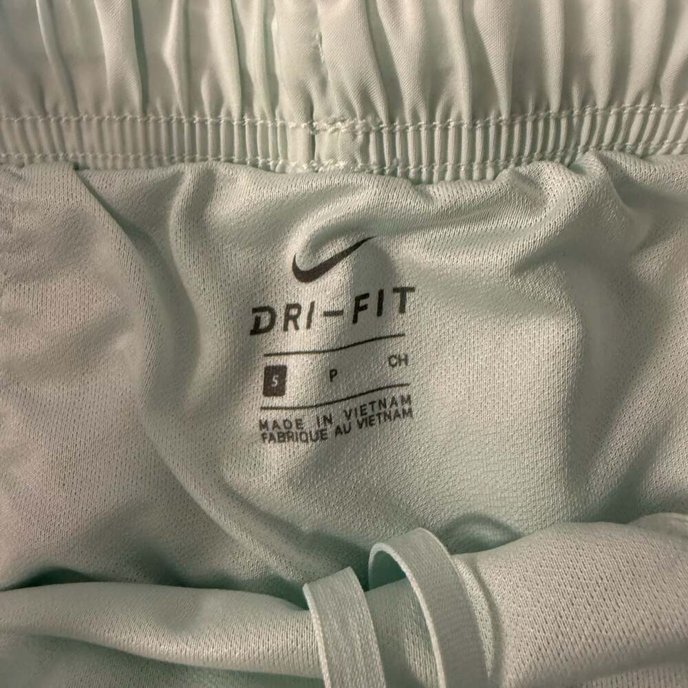 Nike Women's Dri-FIT Tempo Lined Running Shorts Mint Green Size S - Picture 3 of 10